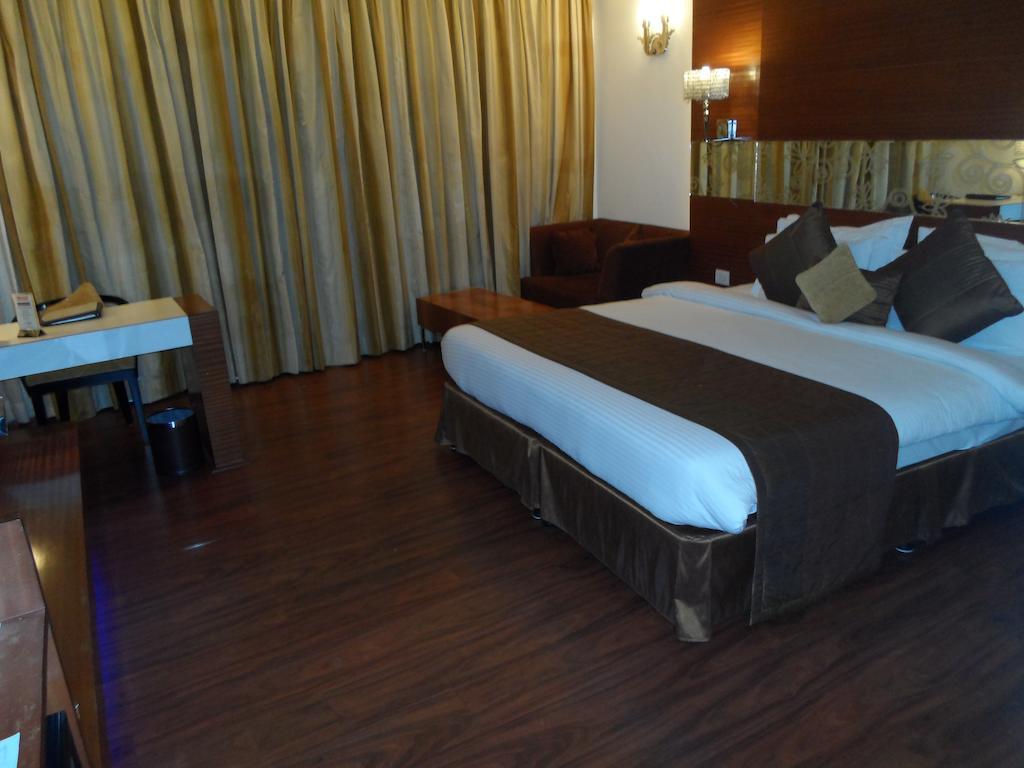 Bikanervala Boutique Hyderabad Bagian luar foto